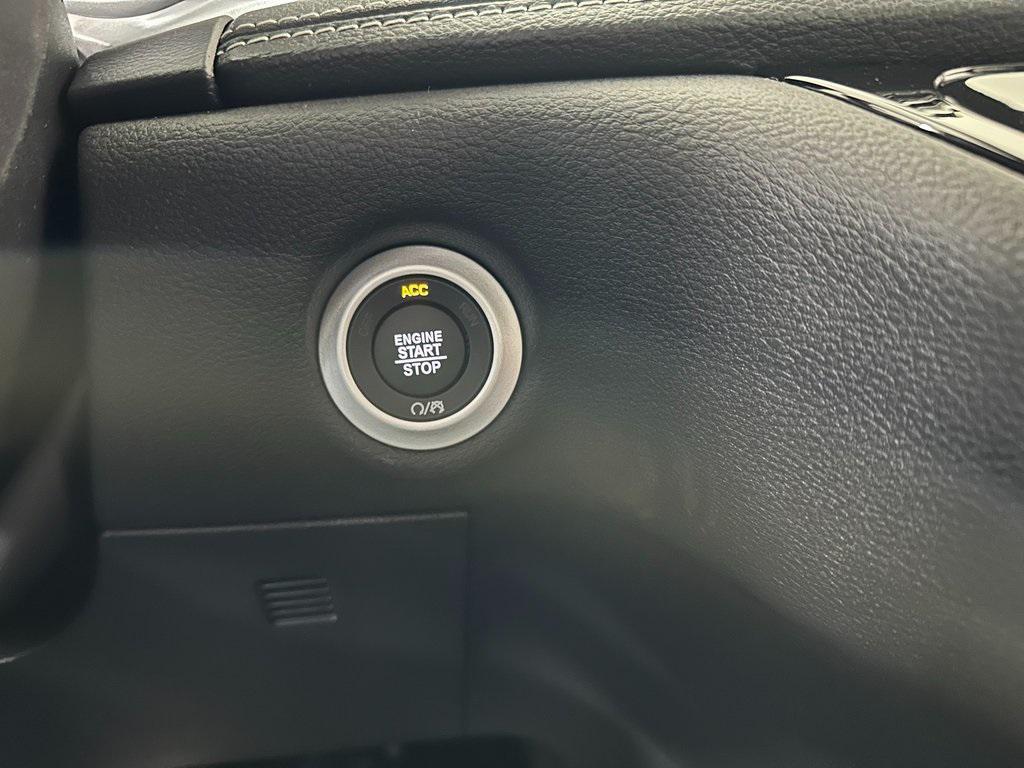 new 2026 Chrysler Pacifica car, priced at $39,725