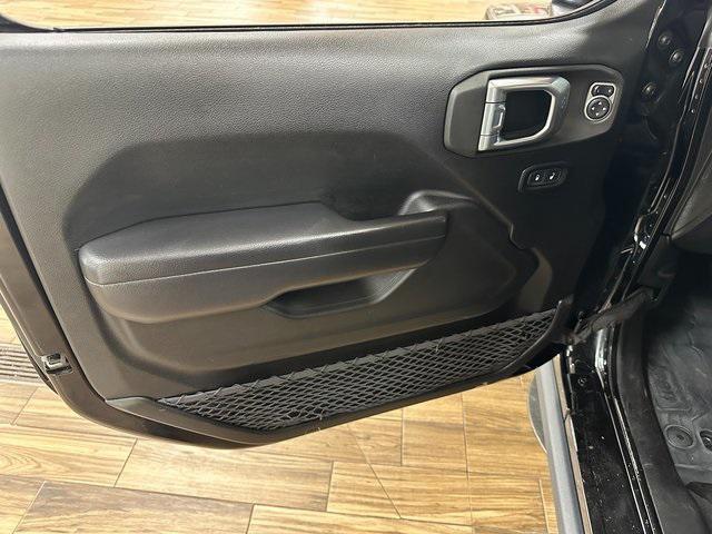used 2021 Jeep Gladiator car, priced at $30,899