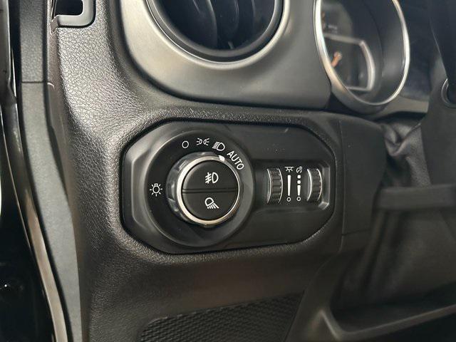used 2021 Jeep Gladiator car, priced at $30,899