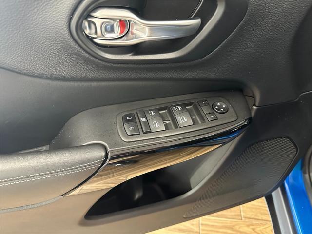used 2023 Jeep Cherokee car, priced at $24,518
