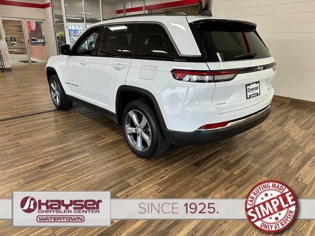 used 2022 Jeep Grand Cherokee car, priced at $30,199
