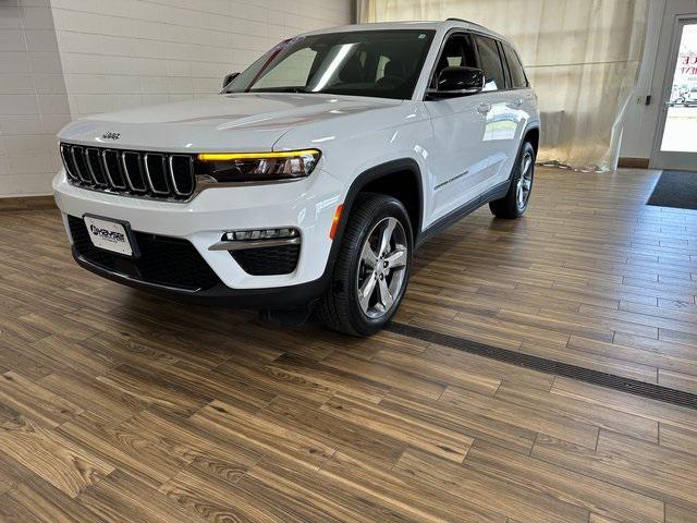 used 2022 Jeep Grand Cherokee car, priced at $29,807