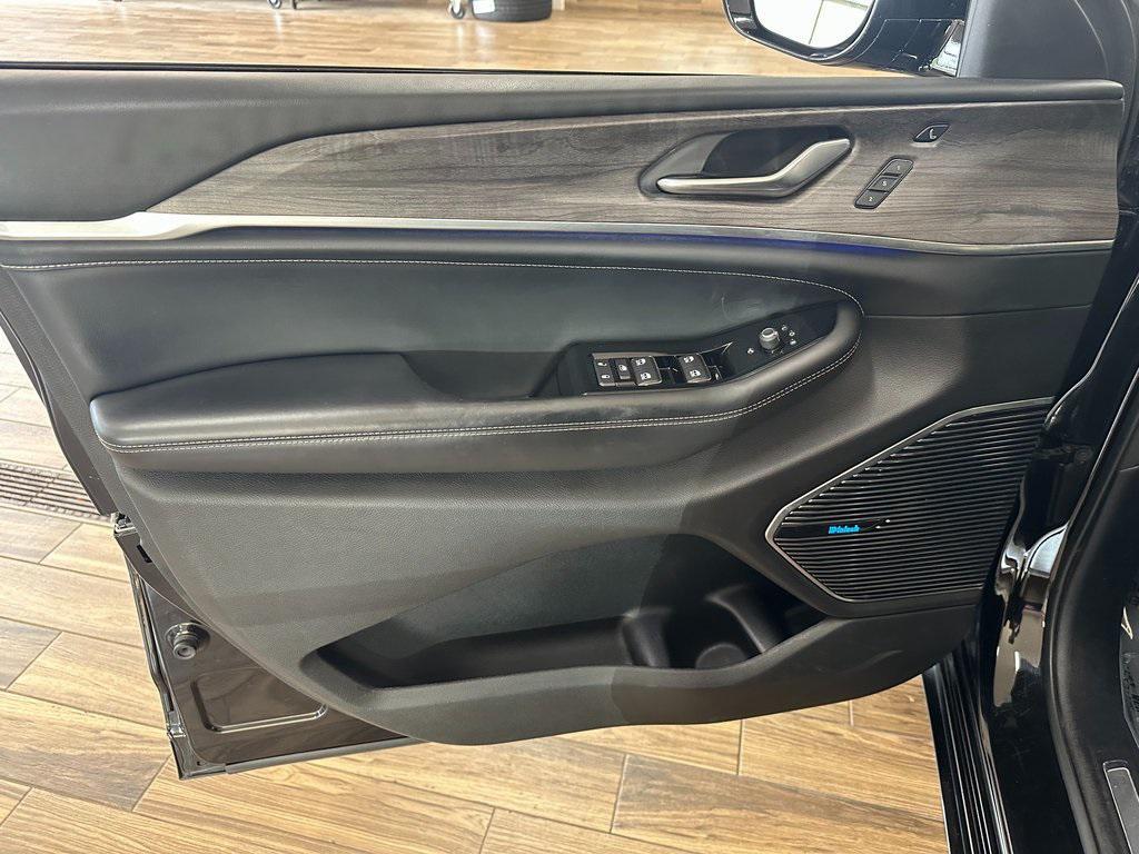 used 2021 Jeep Grand Cherokee L car, priced at $29,485