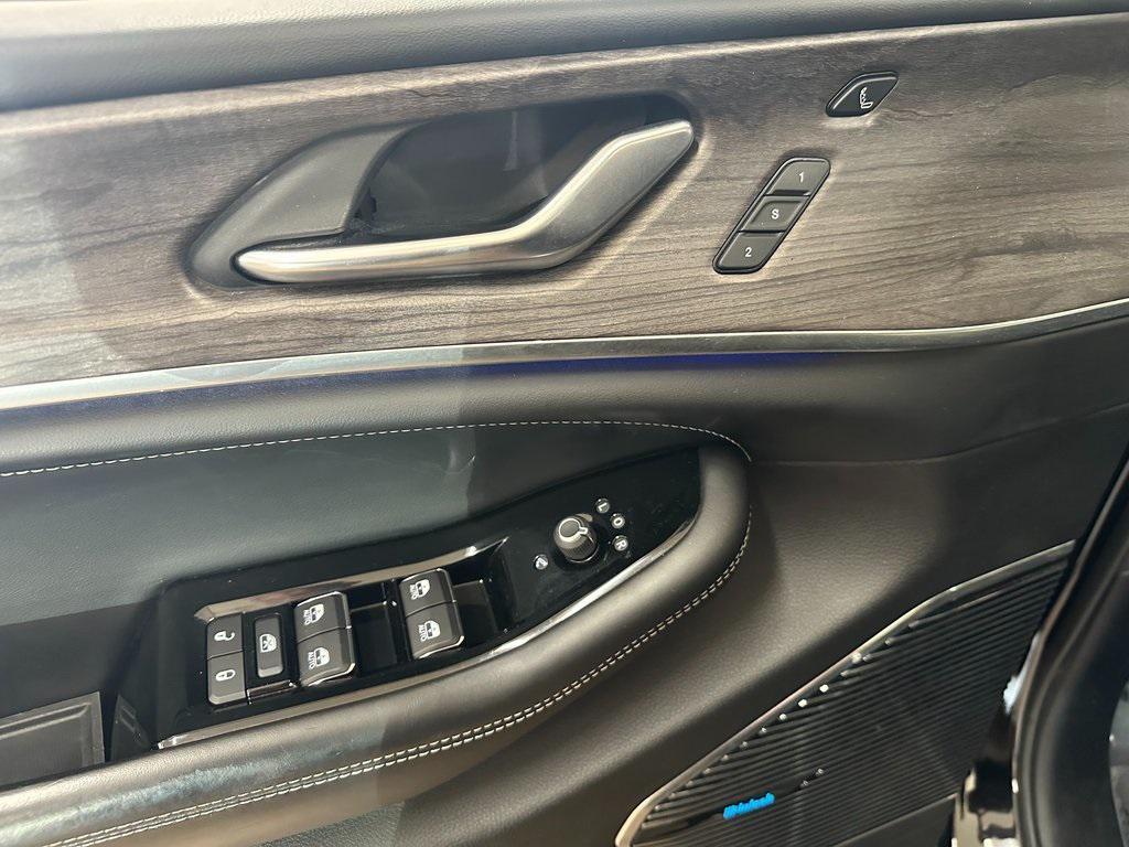 used 2021 Jeep Grand Cherokee L car, priced at $29,485