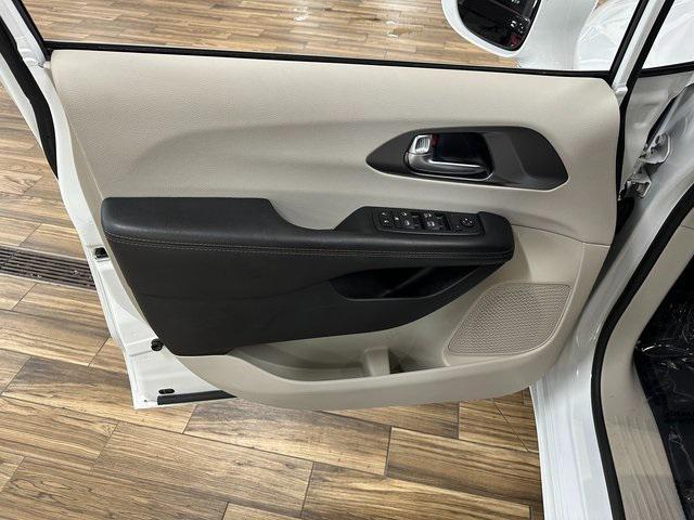 used 2020 Chrysler Pacifica car, priced at $18,928