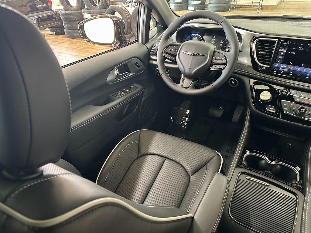 new 2026 Chrysler Pacifica car, priced at $51,273