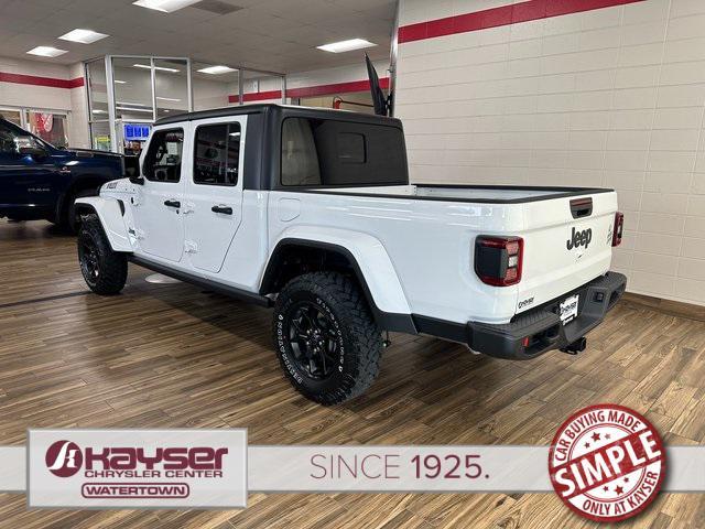 new 2025 Jeep Gladiator car, priced at $51,580