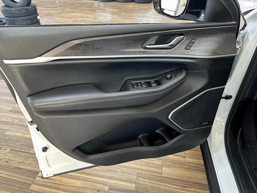 used 2021 Jeep Grand Cherokee L car, priced at $26,040