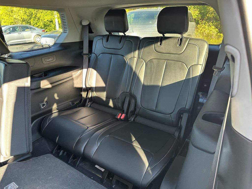 used 2021 Jeep Grand Cherokee L car, priced at $27,071