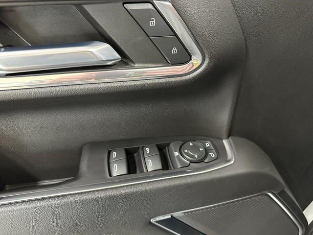 used 2022 Chevrolet Silverado 1500 car, priced at $45,315