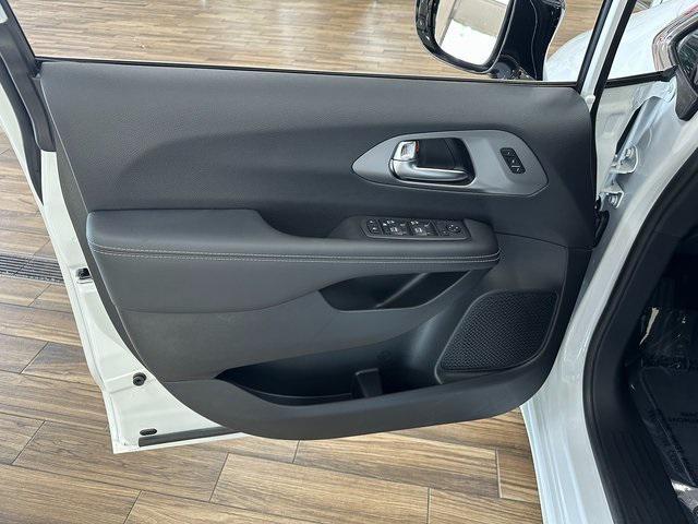 new 2025 Chrysler Pacifica car, priced at $48,420