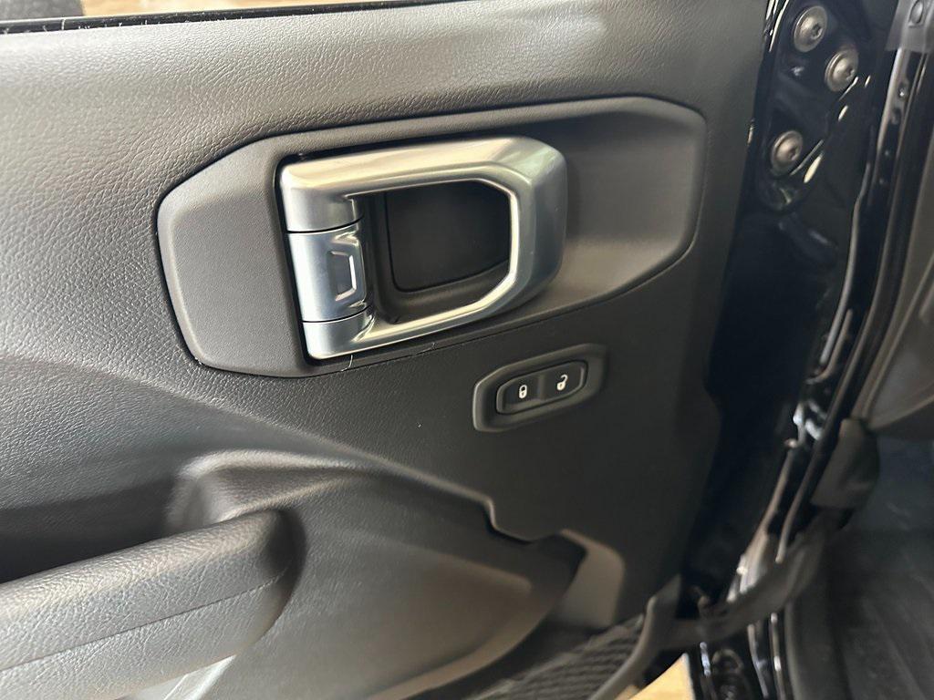 new 2026 Jeep Wrangler car, priced at $40,280