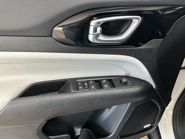 used 2022 Jeep Compass car, priced at $24,570
