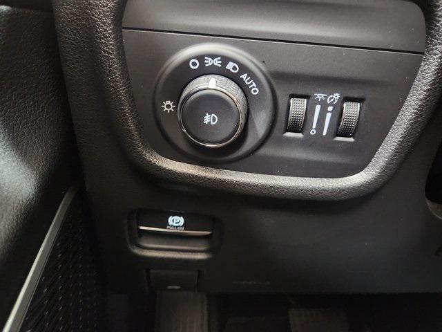 used 2021 Jeep Grand Cherokee L car, priced at $30,951
