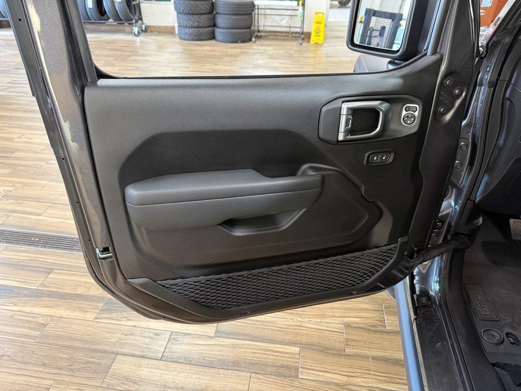 new 2026 Jeep Wrangler car, priced at $47,722