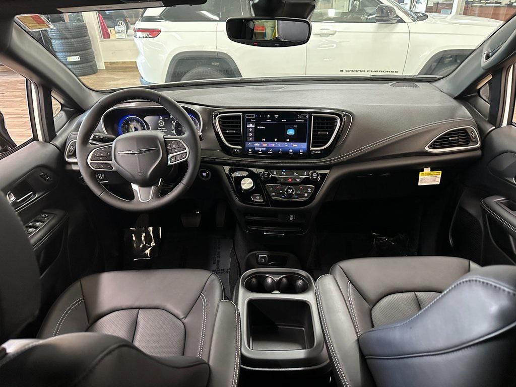 new 2026 Chrysler Pacifica car, priced at $39,999