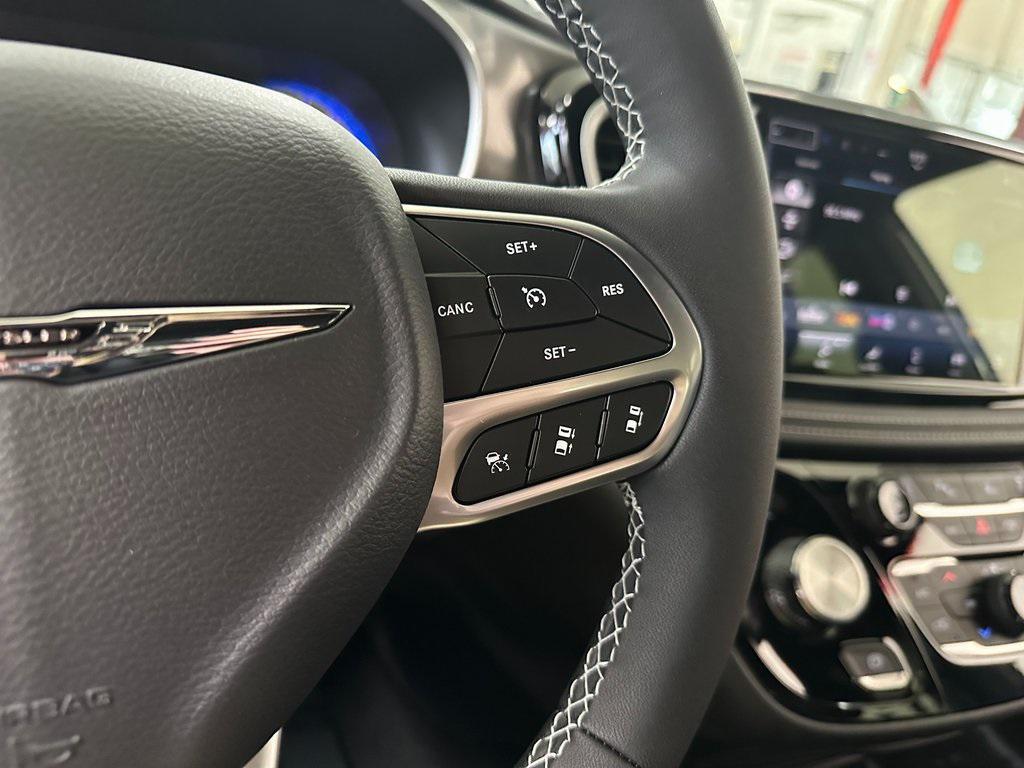 new 2026 Chrysler Pacifica car, priced at $39,999
