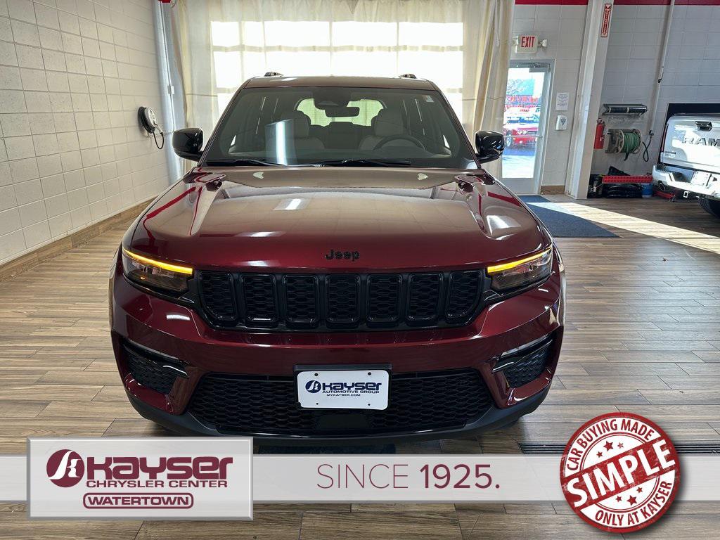 new 2025 Jeep Grand Cherokee car, priced at $48,291