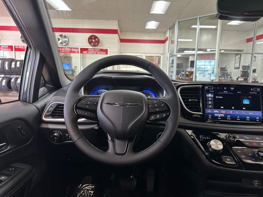 new 2026 Chrysler Pacifica car, priced at $44,985