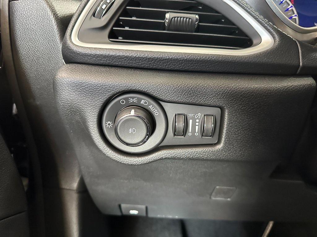 new 2026 Chrysler Pacifica car, priced at $44,985