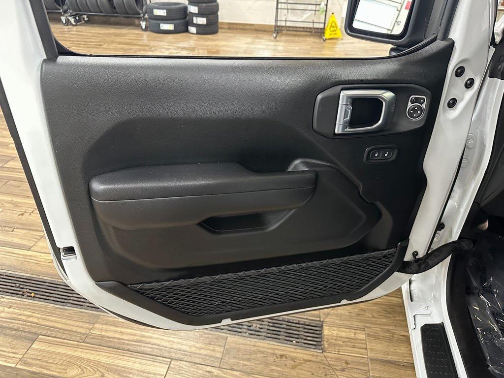 used 2021 Jeep Gladiator car, priced at $30,507