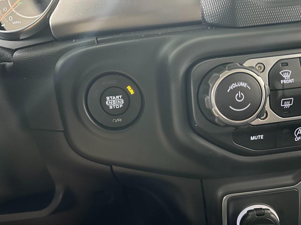 used 2021 Jeep Gladiator car, priced at $30,507