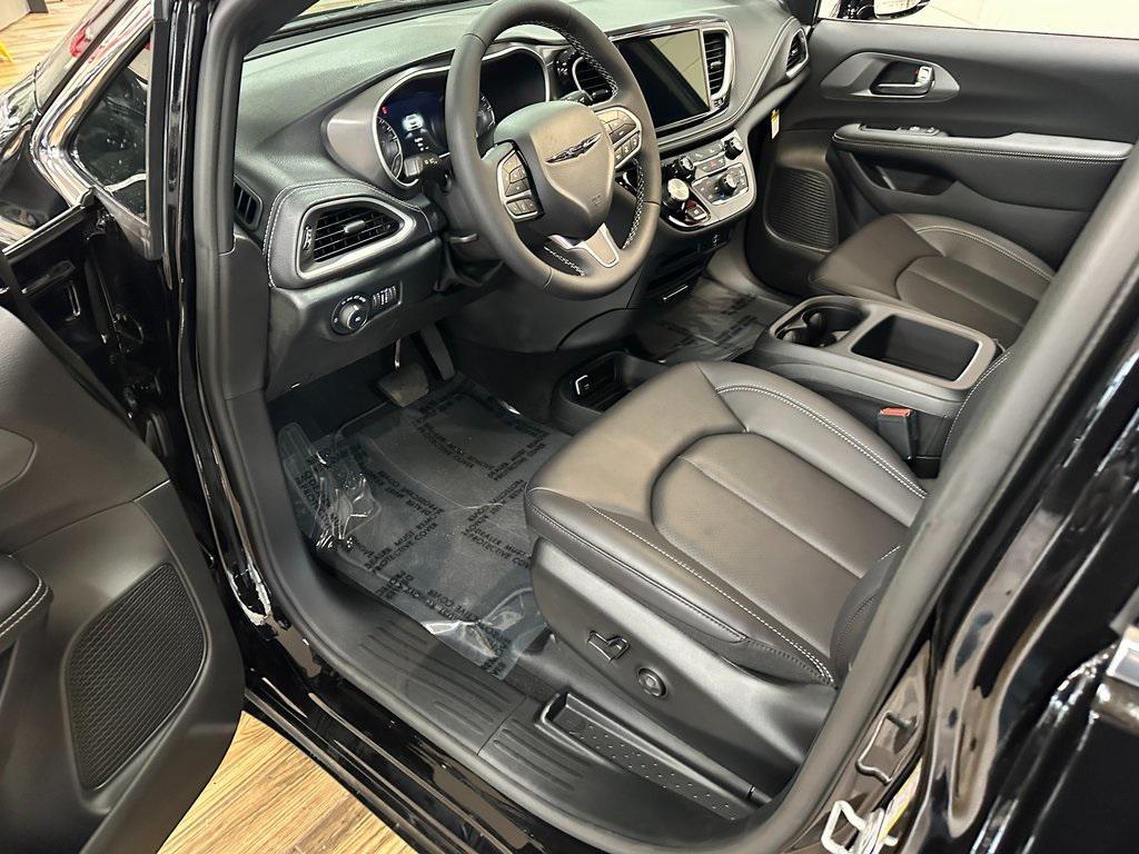 new 2026 Chrysler Pacifica car, priced at $46,130