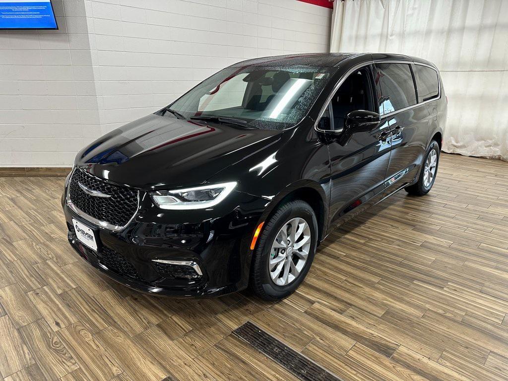 new 2026 Chrysler Pacifica car, priced at $46,130