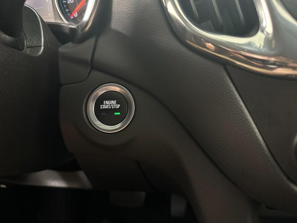 used 2023 Chevrolet Equinox car, priced at $19,214