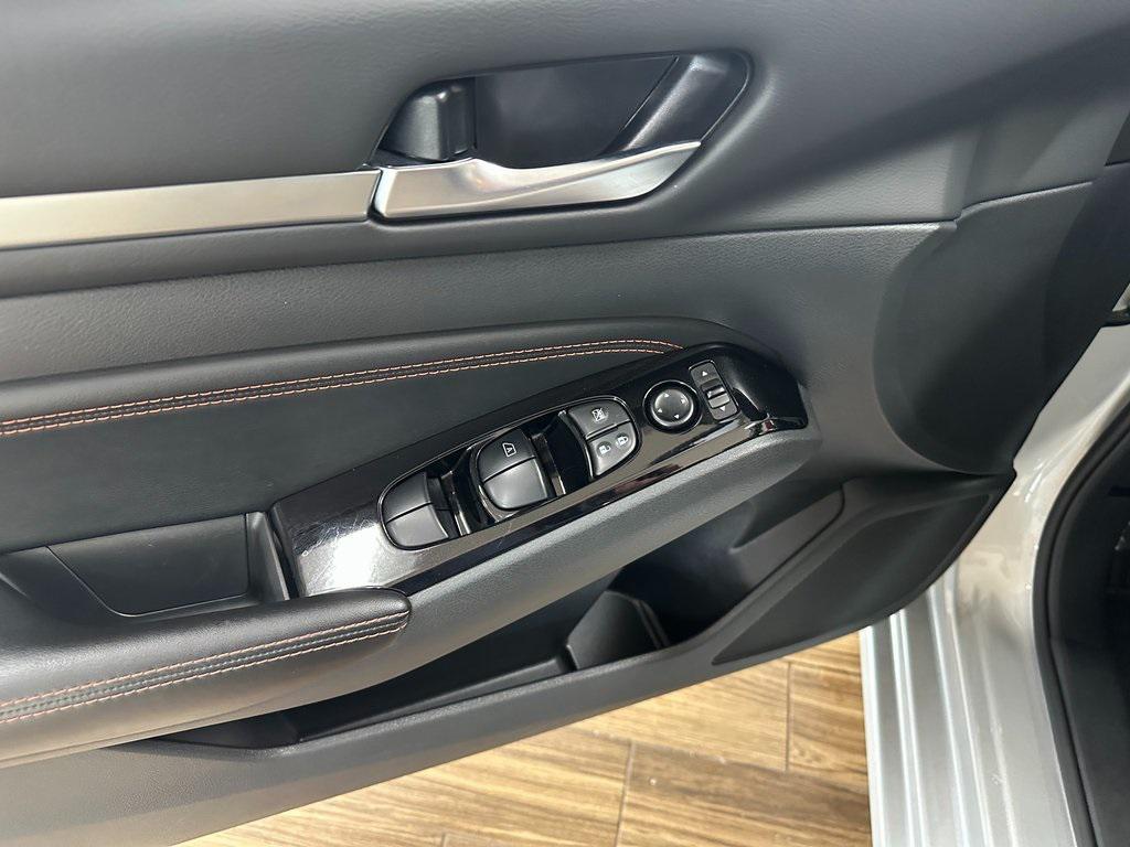 used 2023 Nissan Altima car, priced at $21,844