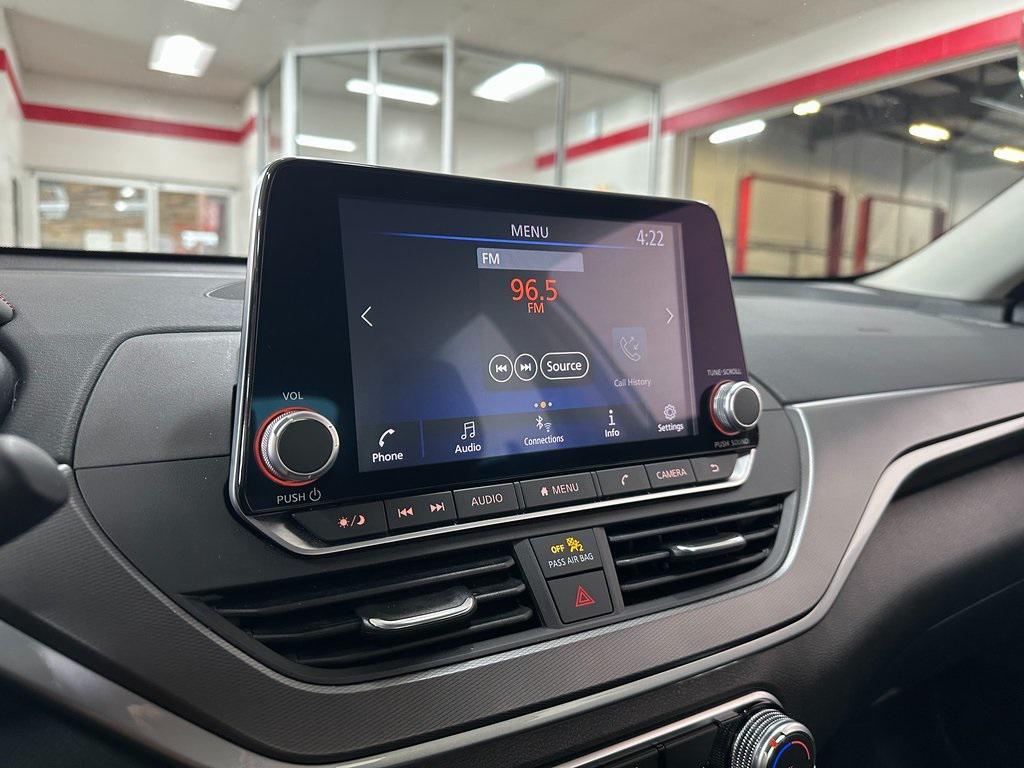used 2023 Nissan Altima car, priced at $21,844