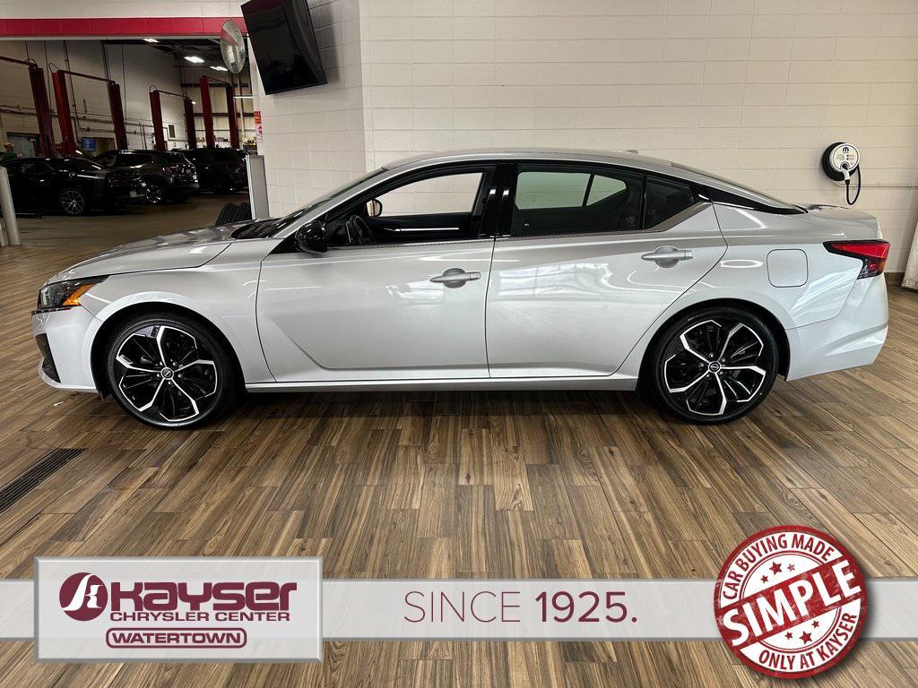 used 2023 Nissan Altima car, priced at $21,844