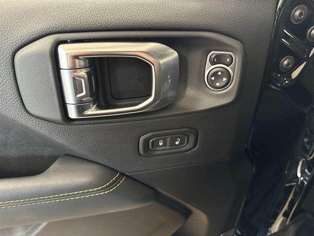 new 2025 Jeep Wrangler car, priced at $54,779