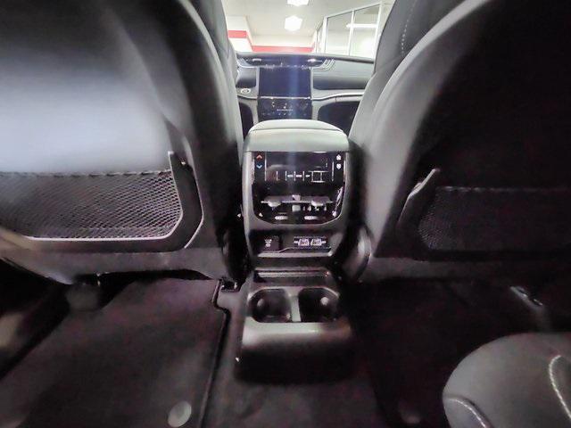 new 2025 Jeep Grand Cherokee L car, priced at $41,980