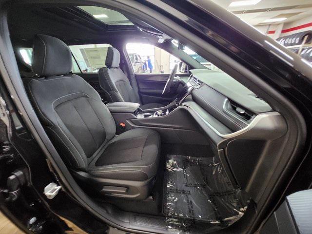 new 2025 Jeep Grand Cherokee L car, priced at $41,980