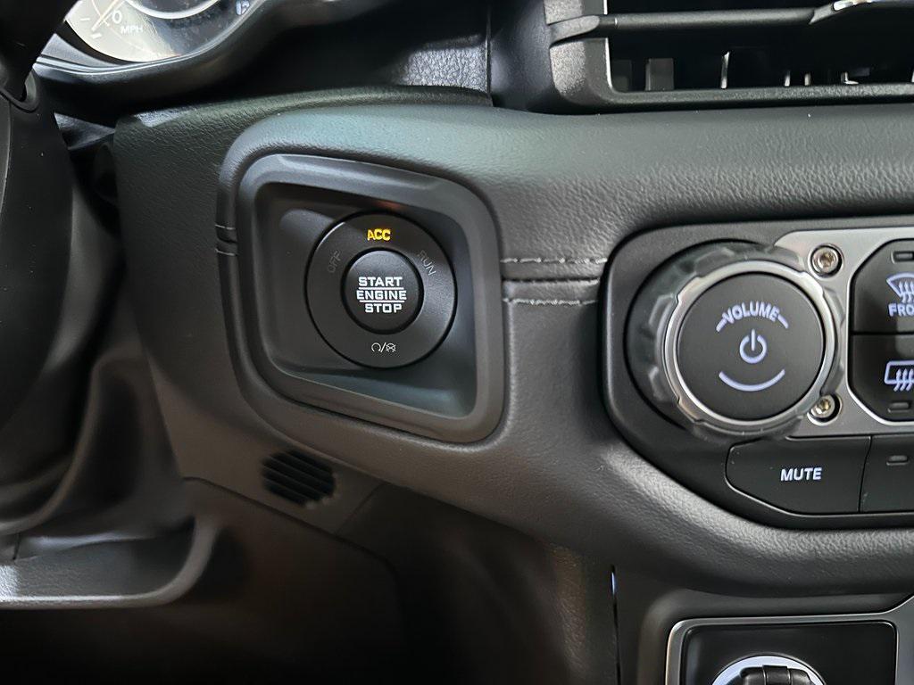 new 2025 Jeep Wrangler car, priced at $56,170