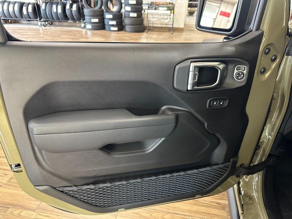 new 2025 Jeep Wrangler car, priced at $56,170