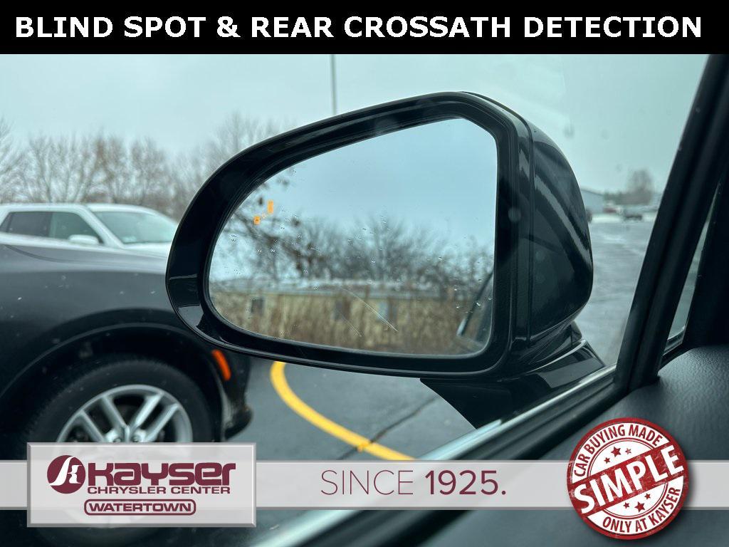 used 2020 Hyundai Santa Fe car, priced at $17,805