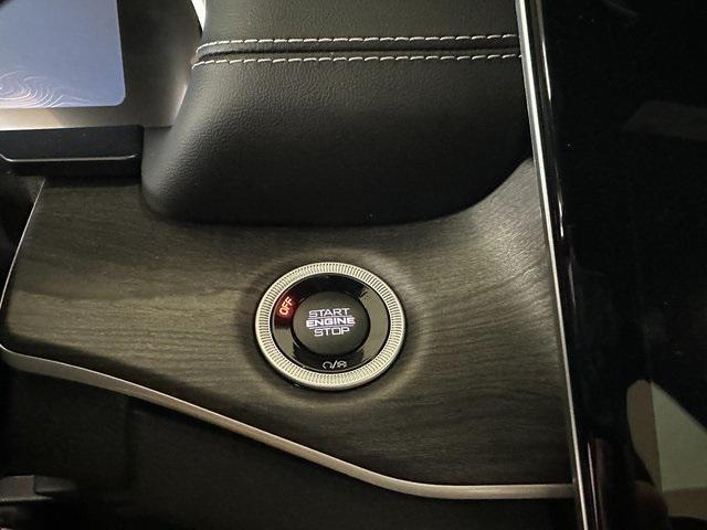 new 2025 Jeep Grand Cherokee car, priced at $49,560