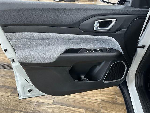 new 2025 Jeep Compass car, priced at $29,765
