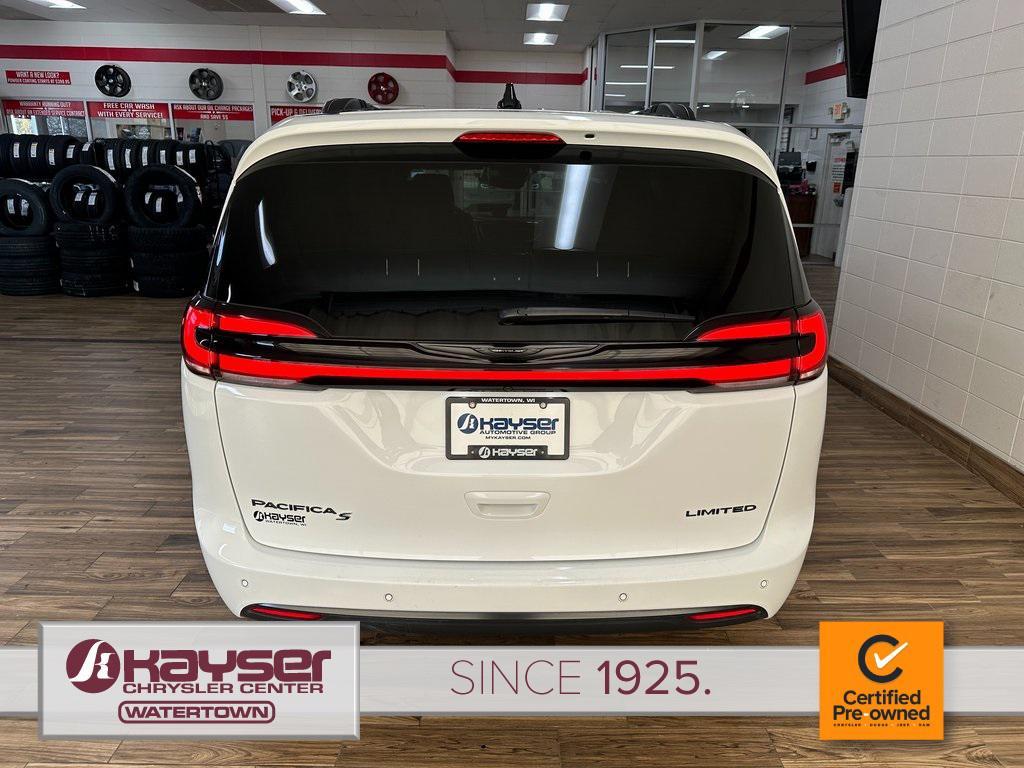 used 2025 Chrysler Pacifica car, priced at $39,518