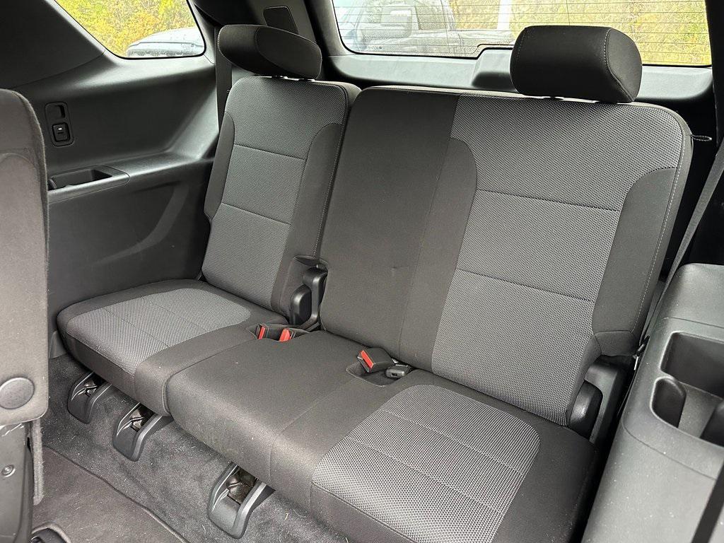 used 2023 Chevrolet Traverse car, priced at $29,861