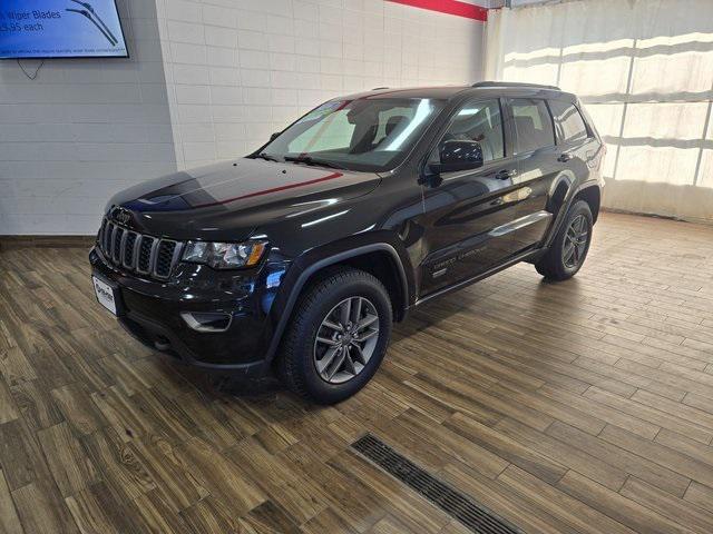 used 2016 Jeep Grand Cherokee car, priced at $17,576