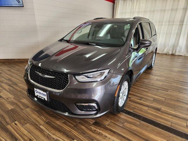 used 2021 Chrysler Pacifica car, priced at $22,824