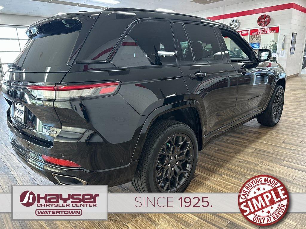 new 2025 Jeep Grand Cherokee car, priced at $61,649