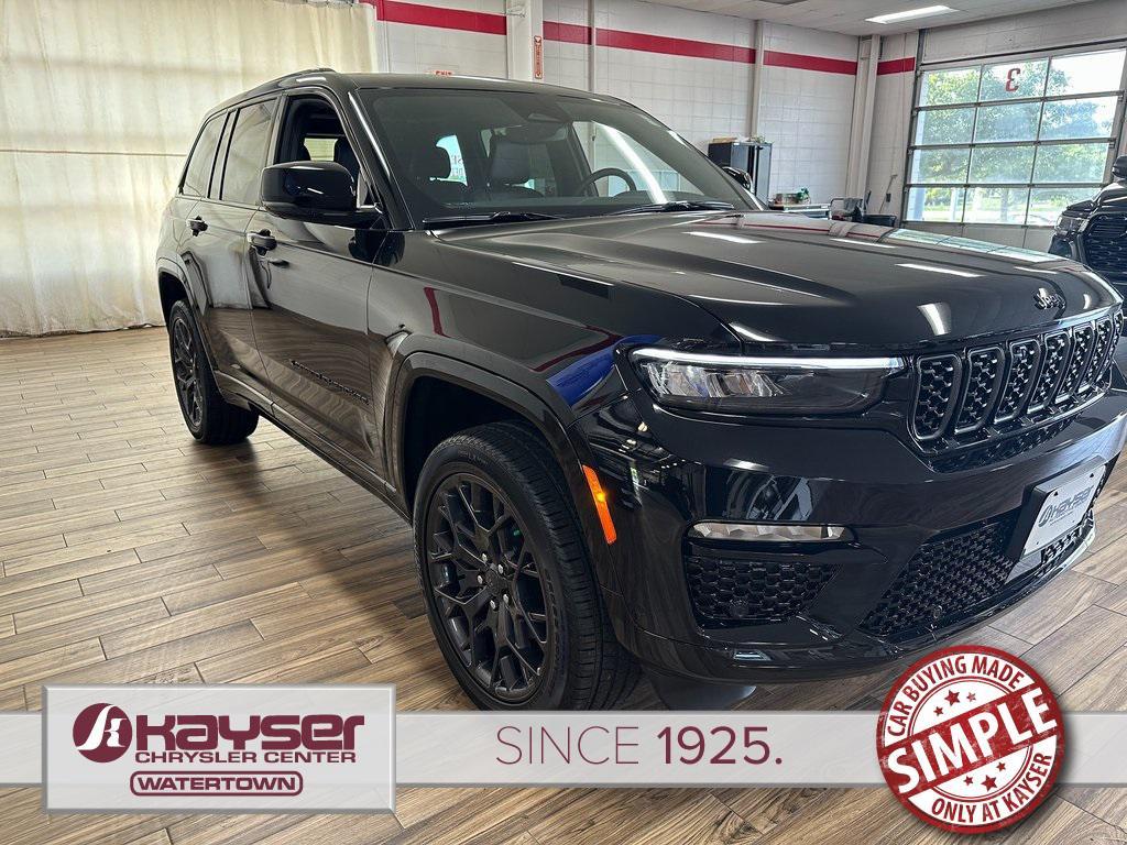 new 2025 Jeep Grand Cherokee car, priced at $61,649