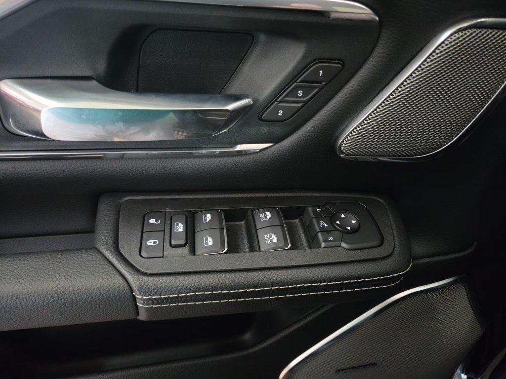 new 2025 Ram 1500 car, priced at $61,595
