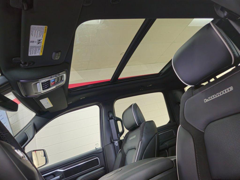 new 2025 Ram 1500 car, priced at $61,595