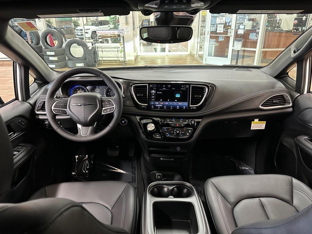 new 2026 Chrysler Pacifica car, priced at $42,985
