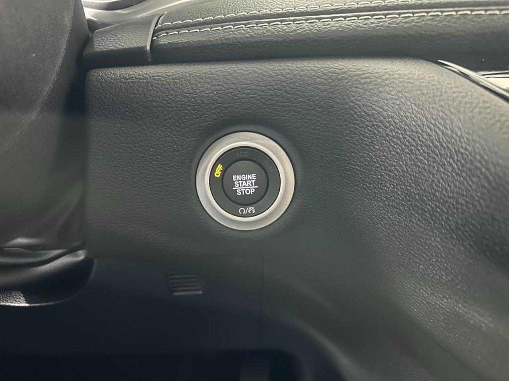 new 2026 Chrysler Pacifica car, priced at $42,985